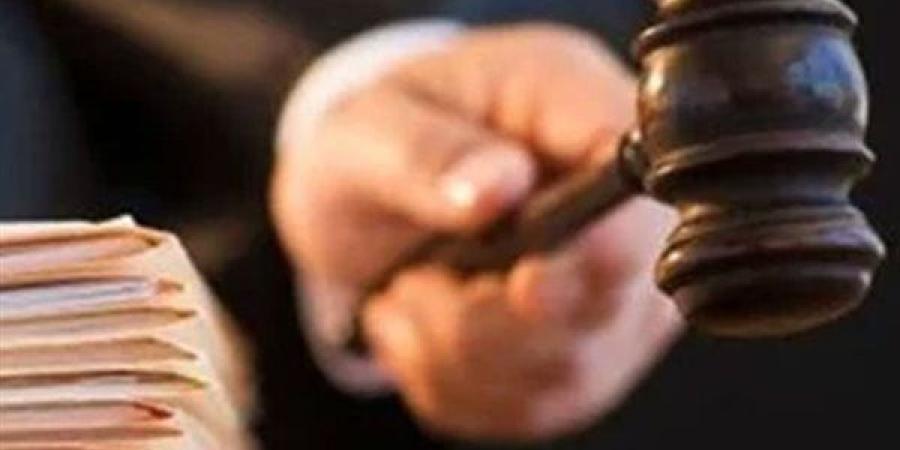 تأجيل محاكمة عاطلين في حيازة وتعاطي المخدرات
