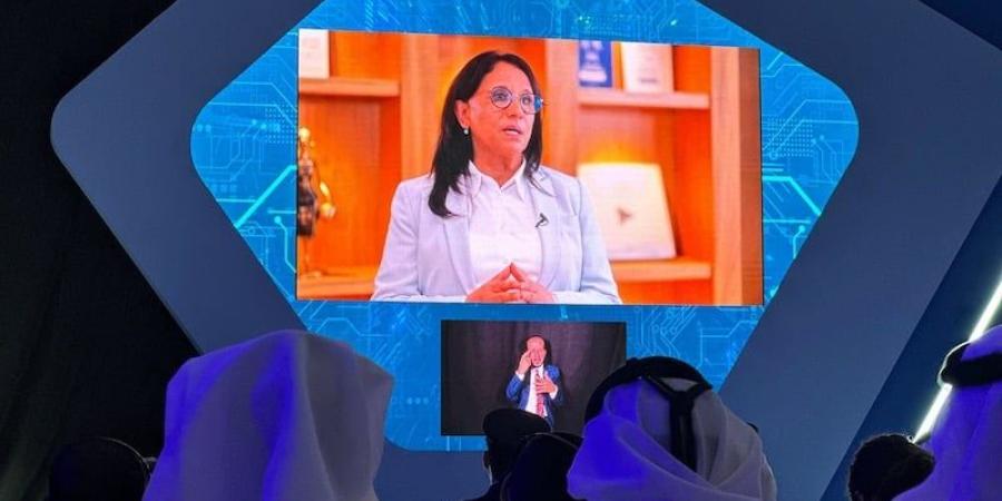 بوعياش تبرز تحديات الذكاء الاصطناعي
