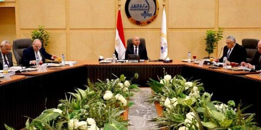 وزير النقل يترأس اجتماع الجمعيتين العموميتين ...