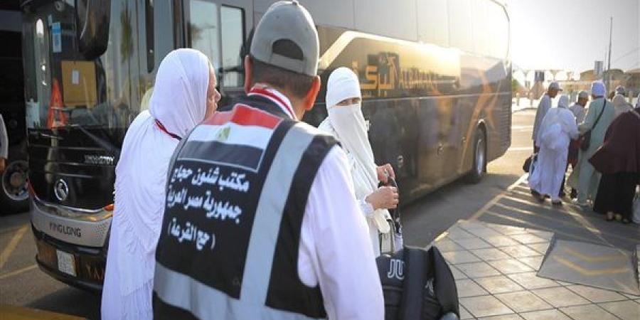 بعثة القرعة تدعو حجاجها إلى تجنب درجات الحرارة المرتفعة يوم عرفات