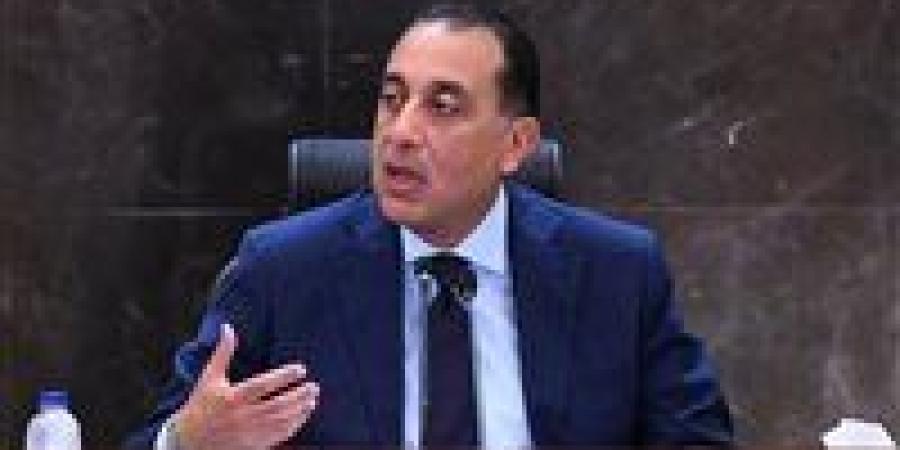 رئيس الوزراء يكشف أسباب أزمة البنزين ومحاسبة المسئولين