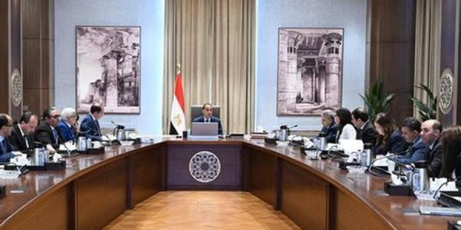 رئيس الوزراء يستعرض المقترحات التي تسهم فى خفض معدلات الدَين كنسبة من الناتج المحلي الإجمالي