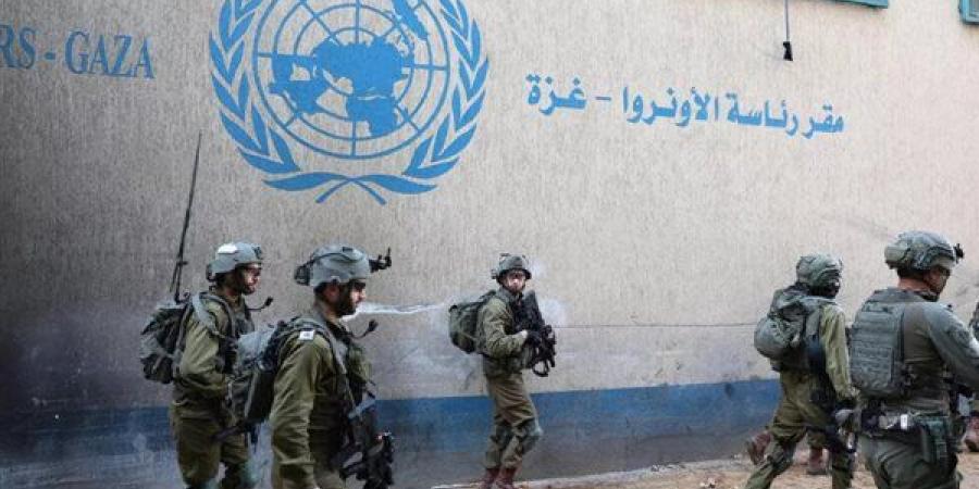 متحدث " الأونروا": اختصار نقاط توزيع المساعدات أدى للفوضى التي شهدها العالم