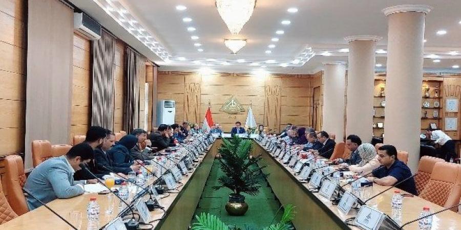 رئيس جامعة بنها: متابعة مستمرة لأعمال الامتحانات وجدول زمني لاحتفالات التخرج