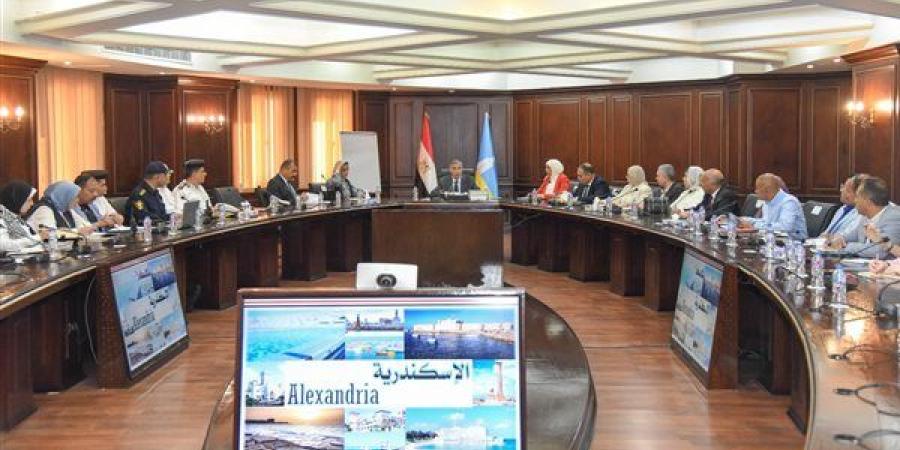 محافظ الإسكندرية يتابع استعدادات الأجهزة التنفيذية لاستقبال عيد الأضحى
