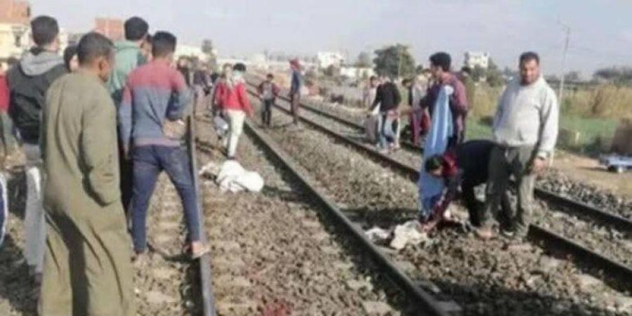 مصرع فتاة صدمها قطار أثناء عبور مزلقان بالشرقية