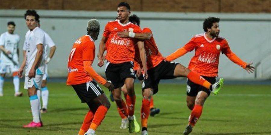 أحمد شريف وعمرو ناصر في خط الهجوم.. أعرف تشكيل فاركو أمام الأهلي 