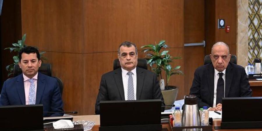 مجلس الوزراء يستعرض خطة وزارة الكهرباء للوصول بالطاقات المتجددة إلى نسبة 30% حتى 2030
