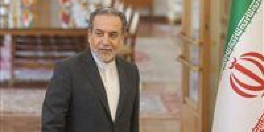 إيران تلمح لإمكانية استقبال مفتشين أمريكيين للمنشآت النووية