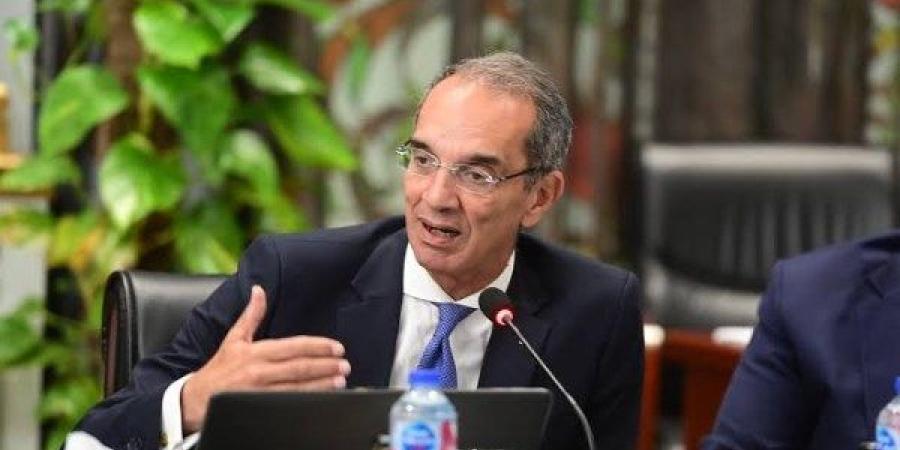 وزير الاتصالات لـ"شريف عامر": "الرواد الرقميون" توفر تدريبًا مجانيًا وفرص عمل مستقبلية