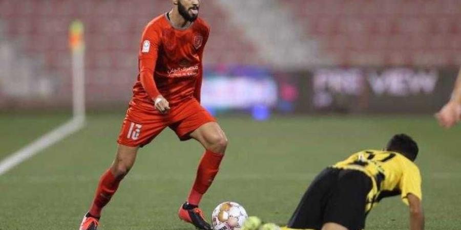 فرجاني ساسي يُحدد موقفه من الانضمام إلى الزمالك