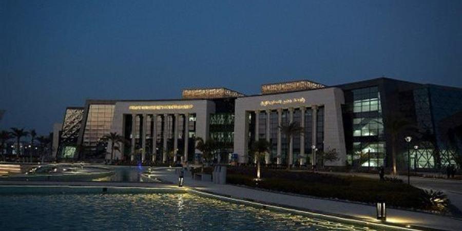 طلاب جامعة مصر للمعلوماتية يبتكرون تطبيقات ذكية لخدمة البيئة والرياضيين والمقبلين على الزواج
