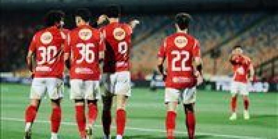 عاجل: الأهلي يفوز على فاركو بسداسية نظيفة ويتوج بطلاً للدوري المصري الممتاز للمرة الـ 45 تاريخيا
