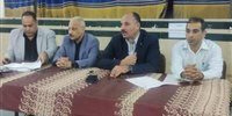 وكيل التعليم بالمنيا يوجه بالتحقق من هوية جميع المنتدبين بلجان امتحانات الإعدادية