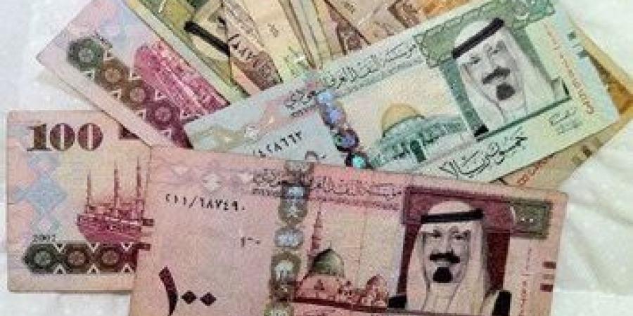 أقل سعر لشراء الريال السعودي اليوم الخميس