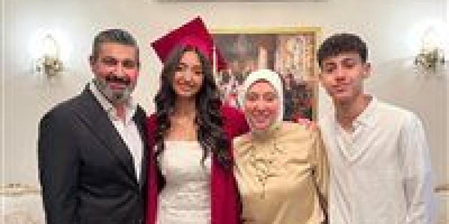 ياسر جلال يهنئ ابنته بتخرجها من الثانوية العامة الألمانية "الأبيتور"
