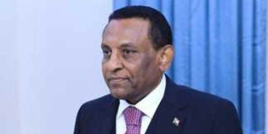 رئيس الوزراء السوداني الجديد يصدر قرار بحل الحكومة الانتقالية