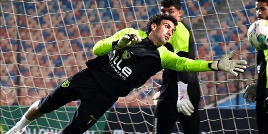 استعدادًا لبيراميدز.. تدريبات خاصة لحراس الزمالك