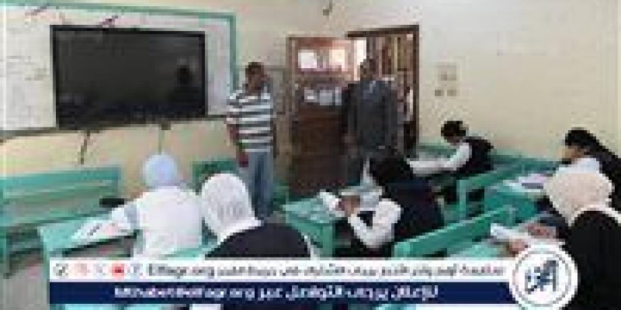 انتظموا في 591 لجنه...طلاب الشهادة الاعدادية يؤدوا امتحان الهندسة في الدقهلية