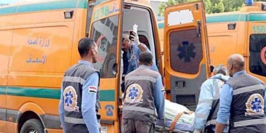 إصابة 3 أشخاص في حادث تصادم سيارتين بشمال سيناء