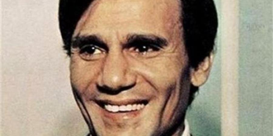 تهديد وملاحقة قضائية.. عائلة العندليب ترفض ظهوره بالهولوغرام في المغرب