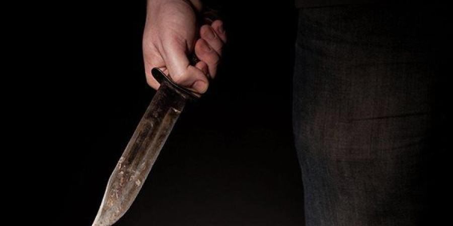 طعنه بآلة حادة.. إصابة عامل في مشاجرة مع شقيقه ببولاق الدكرور