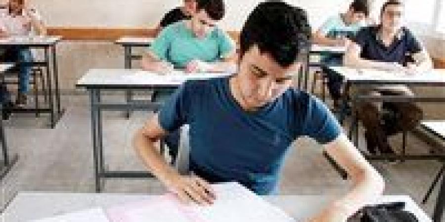 بالاسم فقط.. نتيجة ثالثة إعدادي الترم الثاني 2025 جميع المحافظات