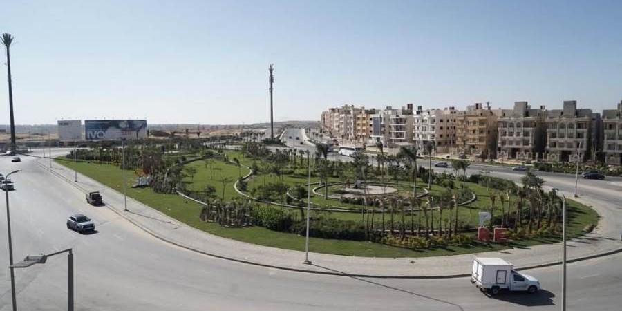 رئيس جهاز القاهرة الجديدة: الانتهاء من تنفيذ وتطوير حزمة متكاملة من المحاور والطرق