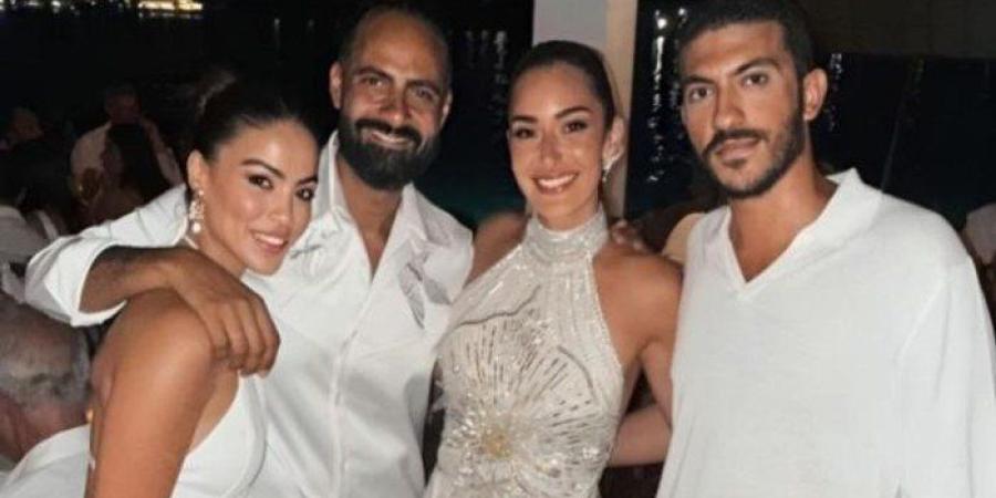 أمينة خليل تحتفل بزفافها من جديد في اليونان (صور)
