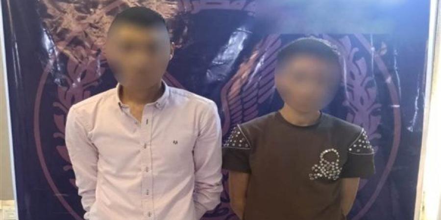 سقوط تشكيل عصابي تخصص في النصب على المواطنين بادعاء توفير خطوط محمول مميزة