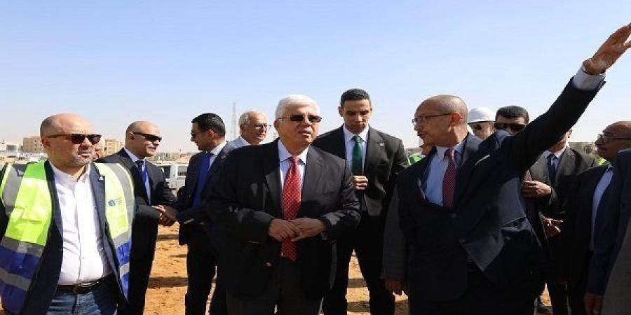 وزير التعليم العالي يتابع اقتراب الجامعة الفرنسية في مصر من افتتاح حرمها الجديد بالشروق