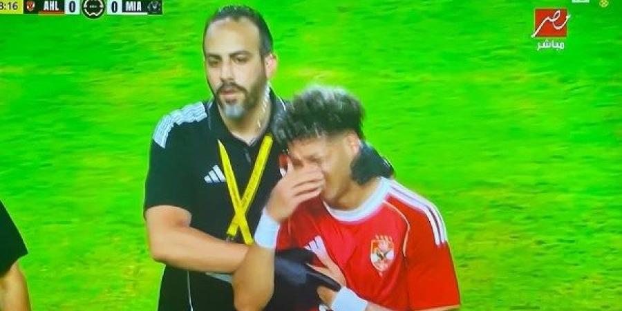 خرج باكياً.. لحظة تغيير إمام عاشور بعد الإصابة بالكتف ونزول زيزو |شاهد