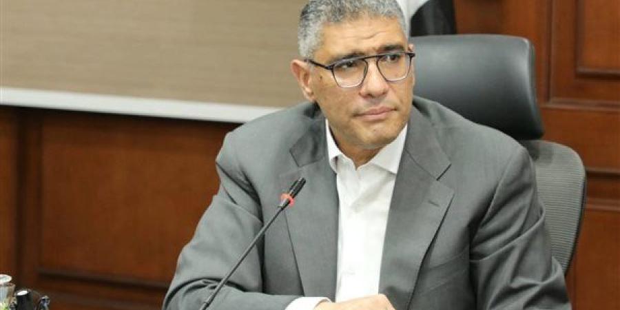 محافظة الجيزة تطلق حملة توعية بترشيد استهلاك الكهرباء تحت شعار استهلاكك على قد احتياجك