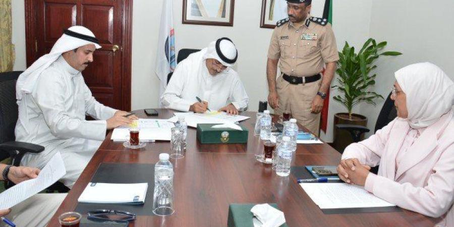 محافظ الأحمدي يوقع على نموذج انضمام منطقة (الفنطاس) إلى شبكة المدن الصحية الإقليمية