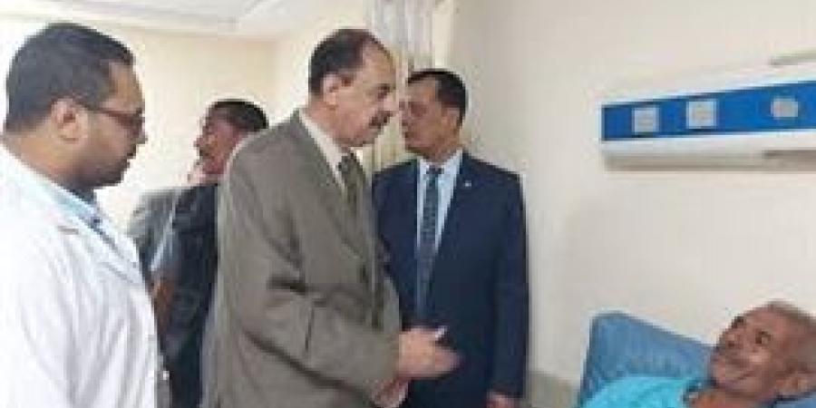 سوهاج..اصابة 13 ملاحظ ثانوية عامة بجهينة