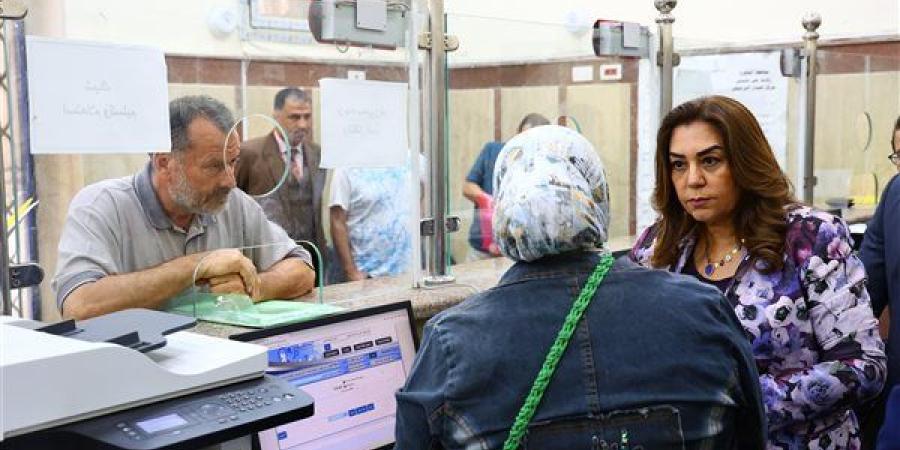 جولة مفاجئة لوزيرة التنمية المحلية بحي عابدين بالقاهرة