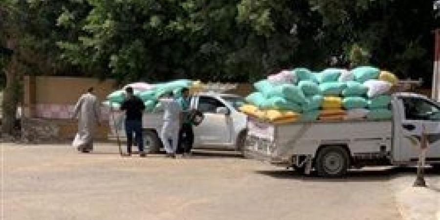 استمرار استقبال محصول القمح المحلي للمواقع التخزينية بالشرقية