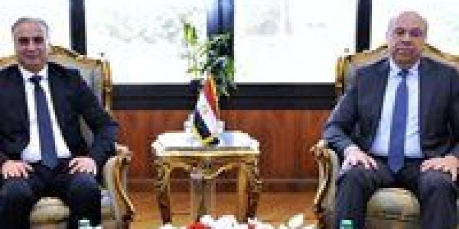 رئيس جهاز حماية المستهلك يلتقي وزير الطيران المدني لبحث سُبل التعاون بين الجانبين