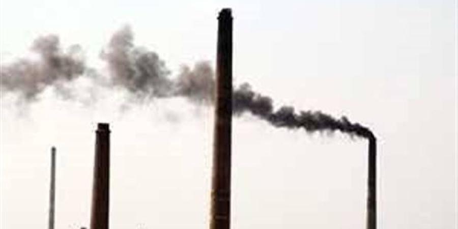 مصرع 4 عمال وإصابة اثنين في حريق ضخم داخل مصنع بحلوان