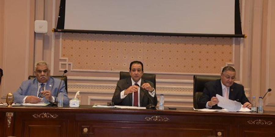 اليوم.. مشاكل الطرق تهيمن على مناقشات "نقل النواب" بشأن الجيزة