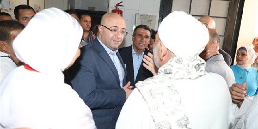 محافظ بني سويف يوجه بحلول لمطالب واحتياجات وشكاوى أهالي كوم أبو خلاد
