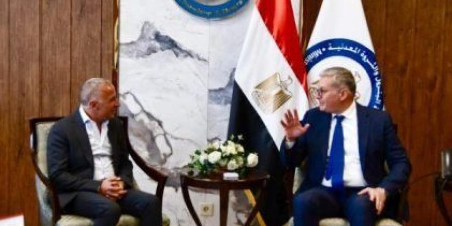 مصر: وزير البترول يبحث مع مجموعة السويدى إليكتريك تعزيز التعاون المشترك