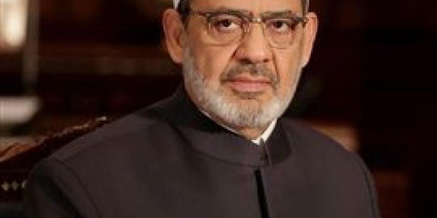شيخ الأزهر يغرد بالفارسية لأول مرة .. ويدين العدوان الصهيوني على إيران