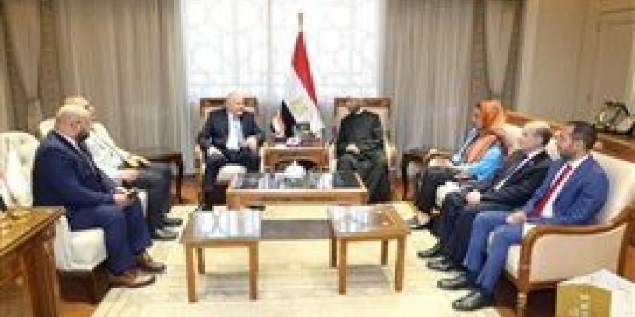 تعزيزًا للتعاون الأكاديمي ومواجهةً للفكر المتطرف.. وزير الأوقاف يستقبل أمين اتحاد الجامعات العربية وأمين المجلس العربي للمسئولية المجتمعية