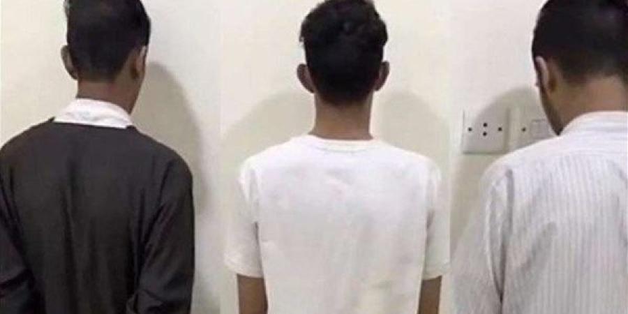 سقوط عصابة الهواتف المحمولة في مصر القديمة