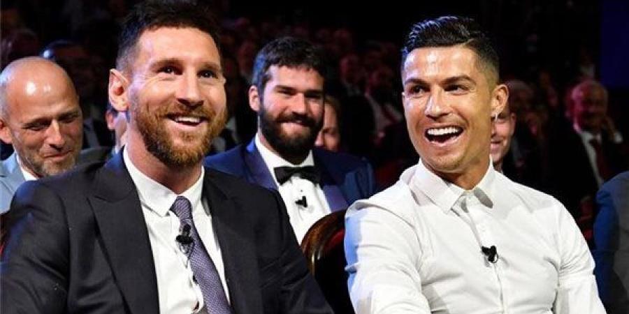 ميسي يتحدث عن علاقته بـ رونالدو: «لسنا أصدقاء ولكن»