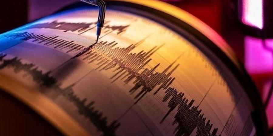 زلزال بقوة 5.2 درجة على مقياس ريختر وسط إيران