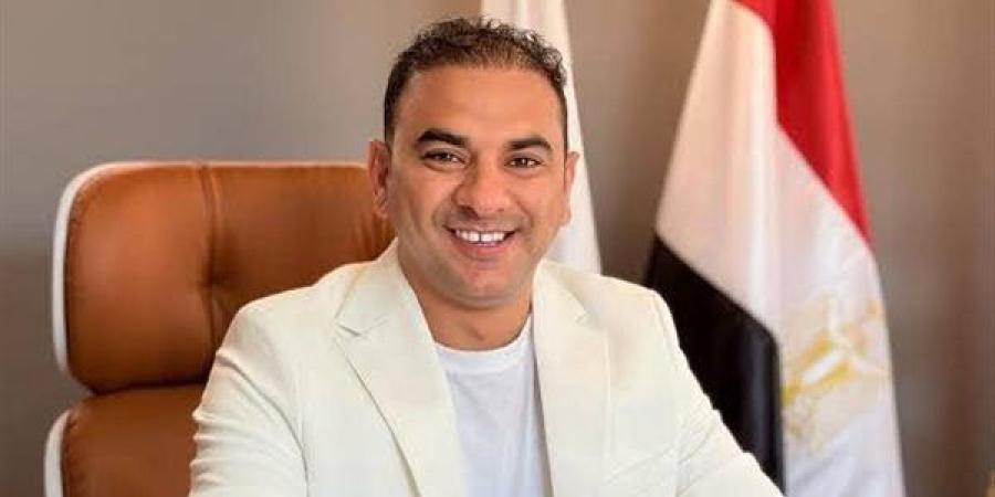 هل تكفي الشهرة لتأسيس سمعة.. مصطفى فايد تحت المجهر