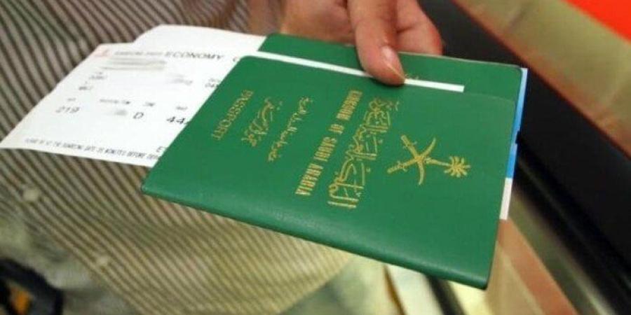 تأشيرة الزيارة العائلية المتعددة للسعودية 2025.. تفاصيل فتح التقديم رسميًا