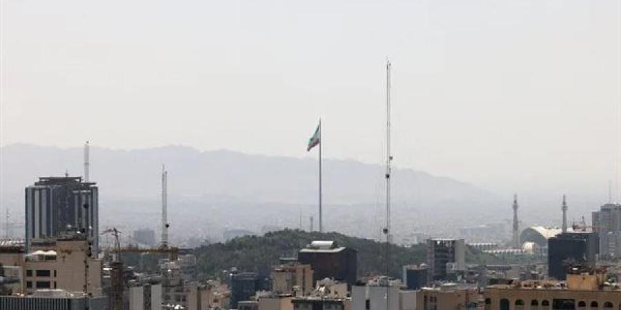 إيران: تفعيل الدفاعات الجوية في بندر عباس.. وإسقاط 13 مسيّرة إسرائيلية في تبريز وهمدان